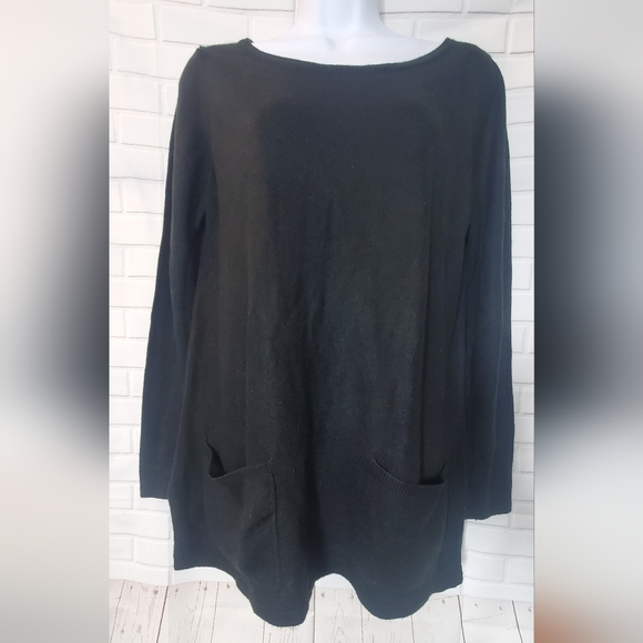New York & Company Black Patch Pocket Sweater - Picture 2 of 8